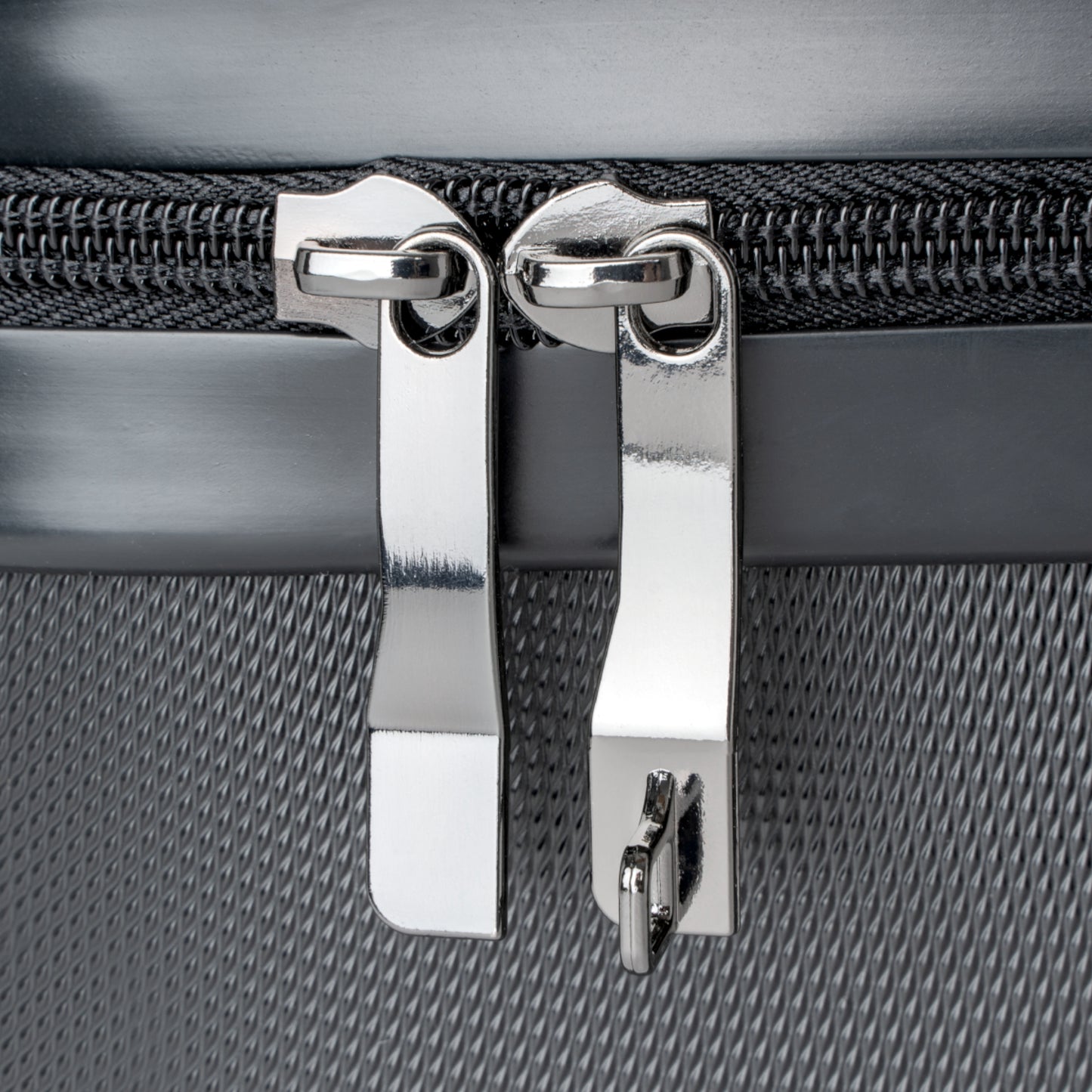 Raw+Sushi Graphic Black & White Rolling SuitcaseTravel Luggage